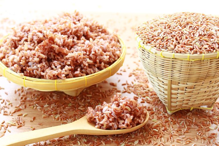 6 Manfaat Beras Merah, Bisa Turunkan Kolesterol dan Berat Badan Halaman all - Kompas.com